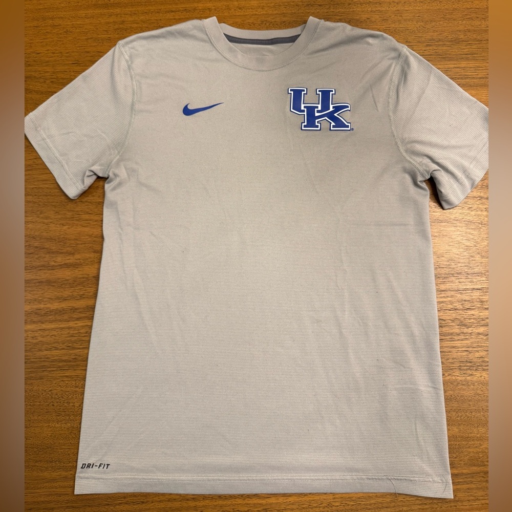 Men’s Kentucky Nike dri-fot shirt